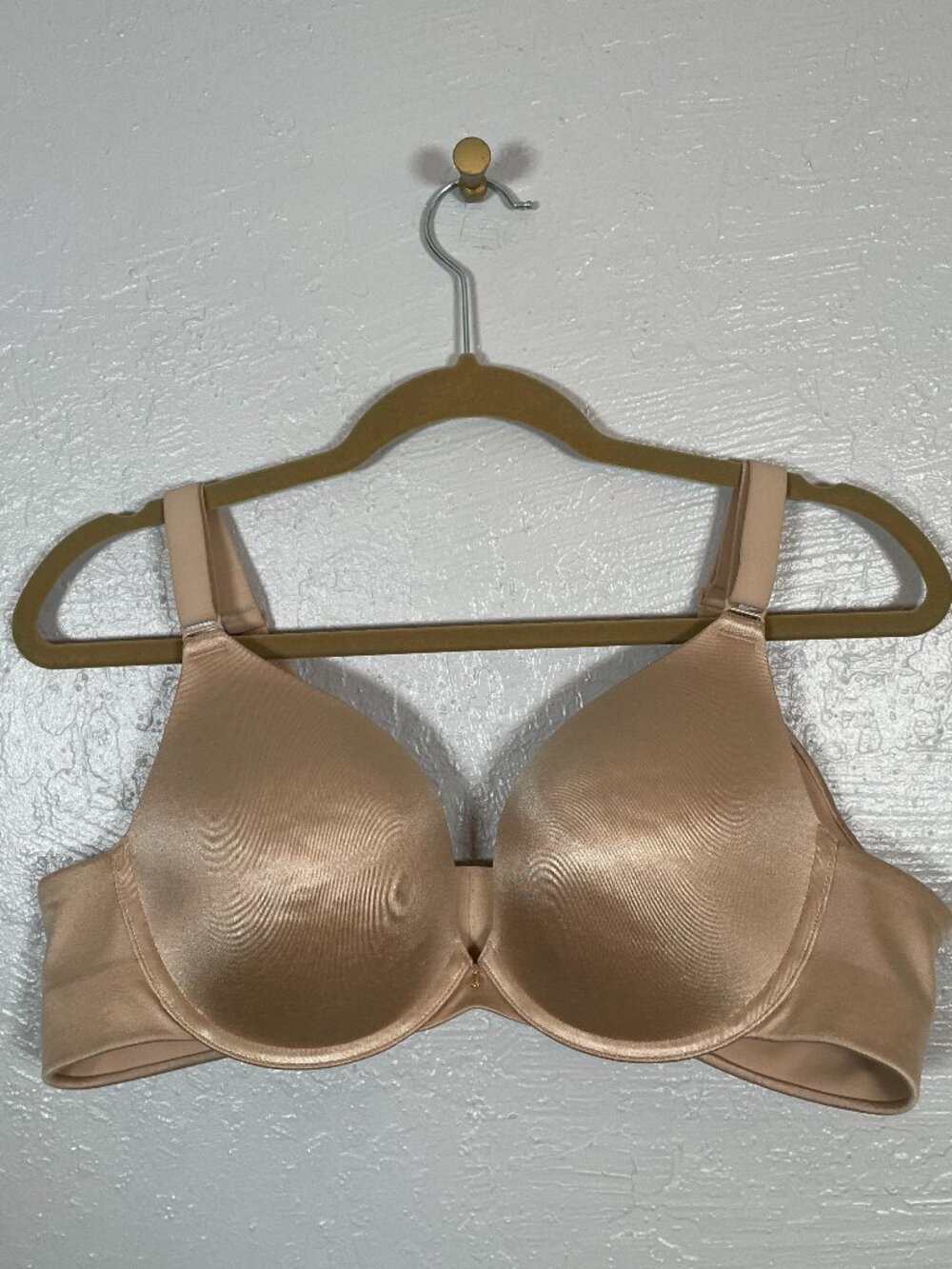 Cacique Plus Size 42B Beige Boost Plunge Bra Padded Underwire Push Up Satin